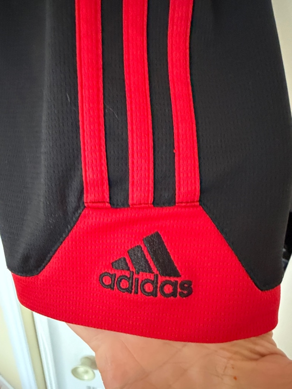 Adidas Youth Shorts Black & Red Striped Athletic Gym Basketball Boys Sz 14-16 - Picture 3 of 6